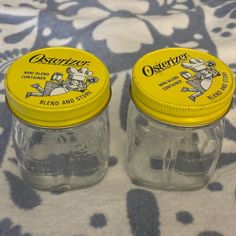 Osterizer brand blender mini container (2)